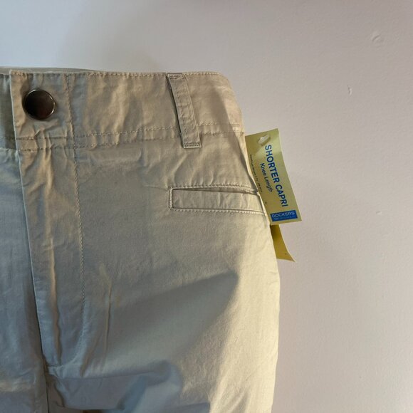 Dockers Women's Nouveau Fit Shorter Capri Pants - Size 8 - NWT - Picture 2 of 5